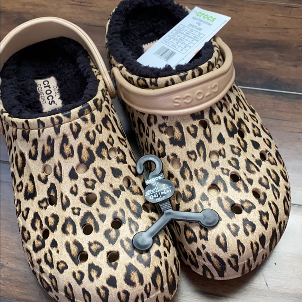 Leopard print Baya lined CROCS W11/M9